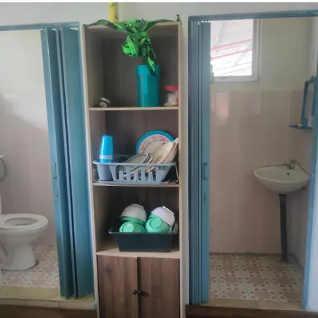 Mak Homestay Upstairs With 5 Bedrooms-3